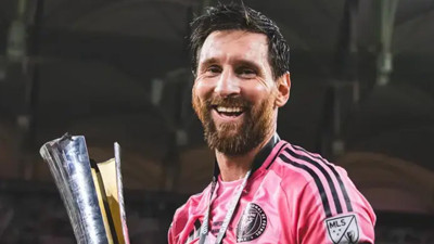 Messi Inter Miami formasıyla 100. golünü atarak kariyerinin 48. kupasını kazandı