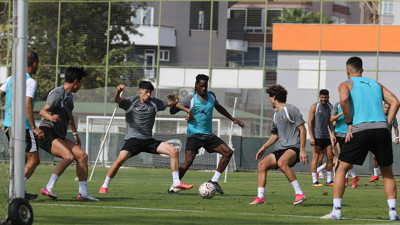 Alanyaspor'da Çorum maçının hazırlıkları sona erdi