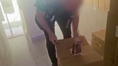 Piyasa değeri milyonları buluyor: Bursa polisi, kolilerce ele geçirildi