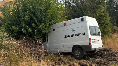 Bingöl’de minibüs kazası: 3 kişi yaralandı