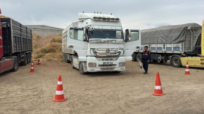 Kullandığı TIR'ın içinde ölü bulundu