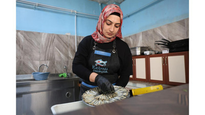 “Yapamazsın” dediler, şimdi siparişlere yetişemiyor: Kentte bir tek o yapıyor