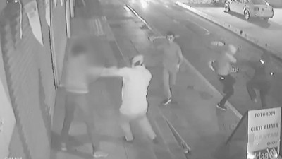Kafasına çekiçle vurdular: 12 dikiş atıldı: aile içi alacak kavgası şiddete dönüştü