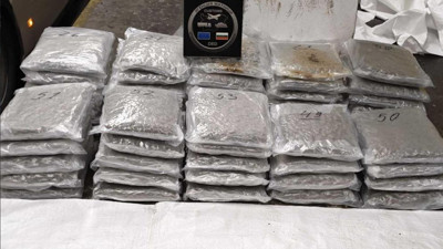 Bulgaristan’da Türk plakalı tırda 57 kilo 40 gram esrar