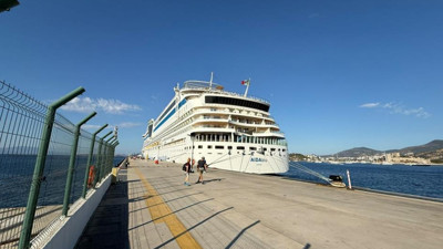 AIDAblu kruvaziyeri 2 bin 243 yolcusuyla Bodrum’a demirledi
