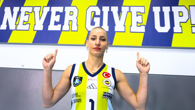 Gizem Örge yeni sezon için iddialı konuştu: 'Kupalarla taçlandıracağız'