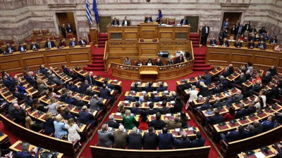 Yunanistan’da PASOK’tan hükümete çağrı