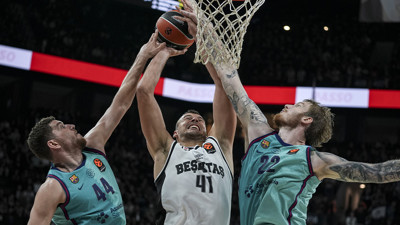 Beşiktaş evinde Barcelona'ya direnemedi