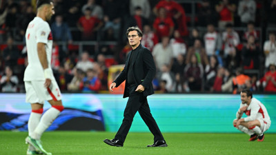 Montella'dan istifa çağrılarına yanıt: 'Ben futbolu iyi bilirim'