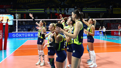 Fenerbahçe Medicana sezona fırtına gibi başladı: Manisa'ya set vermedi