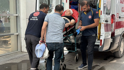 Mutfak bıçağı ayağına saplandı: Kadın şoke oldu