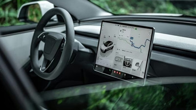 Tesla'nın otonom sistemindeki iki büyük aksaklık gideriliyor