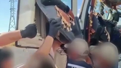TIR’lardaki sevkiyat önlendi: Jandarma yol kontrolünde durdurdu