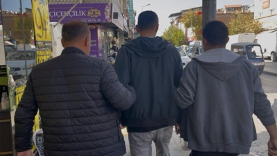 37 yıl hapis cezasıyla aranıyordu: Polisten kaçamadı