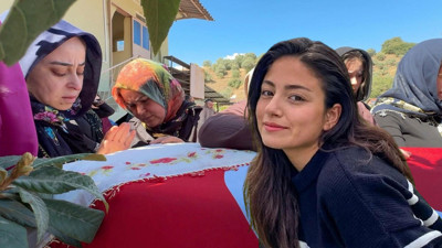 Türk Bayrağına sarılı tabuta sarılıp gözyaşı döktü: Eğitim için gittiği Portekiz’de can verdi