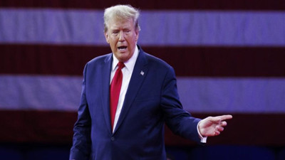 Trump'tan Hürmüz açıklaması: 'İnanılmaz miktarda petrol taşındı'