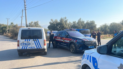 Eski eşini öldürüp aynı silahla canına kıydı