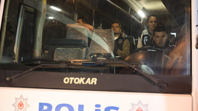Eski belediye başkanı da aralarında! 43 şüpheli adliyede