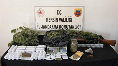 Mersin’de uyuşturucu operasyonlarında 4 şüpheli tutuklandı