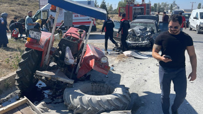 Traktör ile otomobil kavşakta çarpıştı! Çok sayıda yaralı var