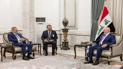 Dışişleri Bakanı Fidan, Bağdat'ta Irak Cumhurbaşkanı Amedi tarafından kabul edildi