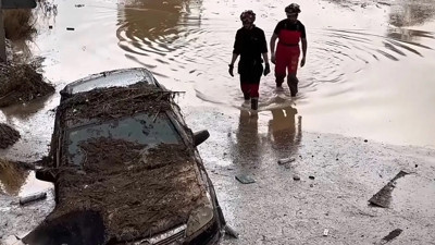 İspanya'yı sağanak vurdu: Bir kadın hayatını kaybetti