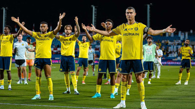 Cristiano Ronaldo 982. golünü attı: Maçın adamı ödülünü Al-Hamdan'a verdi