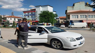 Sungurlu'da polisten şok uygulama