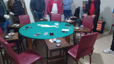 Küçükçekmece'de kumarhane baskınında 9 kişi gözaltına alındı