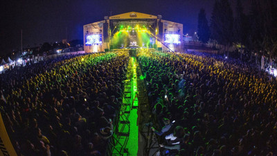 Valiliğin ‘iptal’ kararı mahkemeden döndü, Çukurova Rock Festivali katılımcılara kapılarını açtı