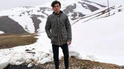 Babasına yardım etmek istedi, kesilen ağacın altında kalıp öldü