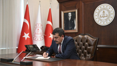 Bakan Tekin öğretmenlere teşekkür mektubu yazdı