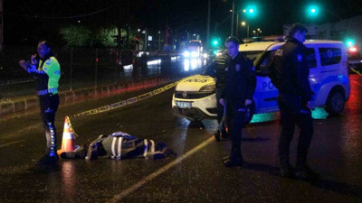 Otomobil çarptı, Tır 100 metre sürükledi, Anne ve baba sinir krizi geçirdi