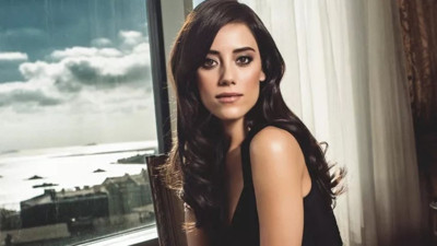 Cansu Dere'den milyonluk anlaşma