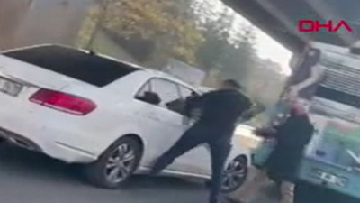 Kadın sürücünün otomobiline böyle saldırdı