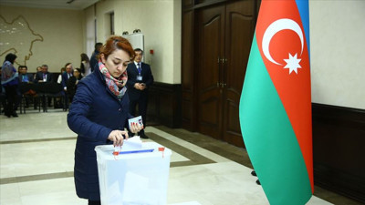 Azerbaycan'da erken cumhurbaşkanı seçimi 7 Şubat'ta yapılacak