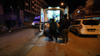 Yayaya çarpmamak için manevra yapan kurye hastanelik oldu
