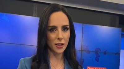 Sunucu Oya Çebi spikerlerin neden 'İstanbul' yerine 'Istanbul' dediklerini açıkladı