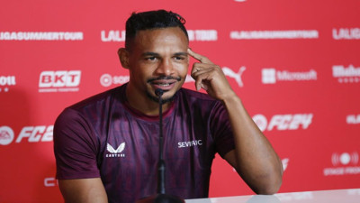 Sevilla Galatasaray'ın eski yıldızının sözleşmesini feshetti