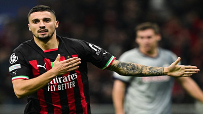 Krunic Fenerbahçe'de! Transfer resmen açıklandı