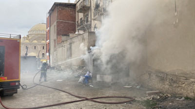 Evinden deposuna elektrik kablosu çekti. Faciadan dönüldü
