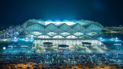 Trabzonspor Stadı önüne İstanbul'dan dev vinçler geldi. 1.5 milyar TL için