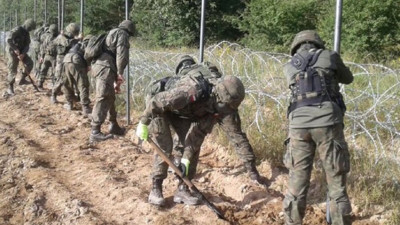 Sınırda bıçaklanan asker öldü