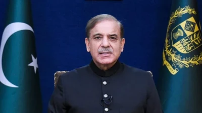 Pakistan Başbakanı elektrikte indirim sözü verdi