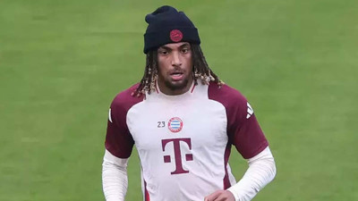 Bayern Münih'te akıllara takılan Sacha Boey gelişmesi! Peki şimdi ne olacak?