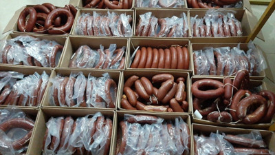 Afyonkarahisar'da jandarma bozulmuş ve etiketi değiştirilmiş 214 kilogram sucuk ele geçirdi
