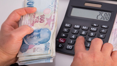 SGK uzmanı kağıdı kalemi alıp zamlı emekli maaşlarını tek tek hesapladı