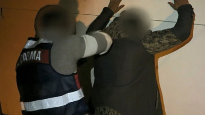 Tarsus’ta tefecilik çetesi çökertildi: 3 milyon TL’lik senet bulundu