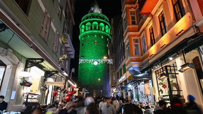 Galata Kulesi farkındalık için yeşile büründü!
