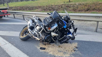 Feci kaza: Otomobille çarpışan motosikletli hayatını kaybetti!